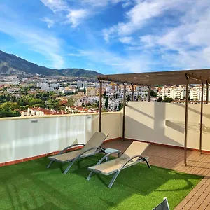 2-bedroom-benalmadena-close-to-the-beach-huge-terrace.1costadelsol.com/